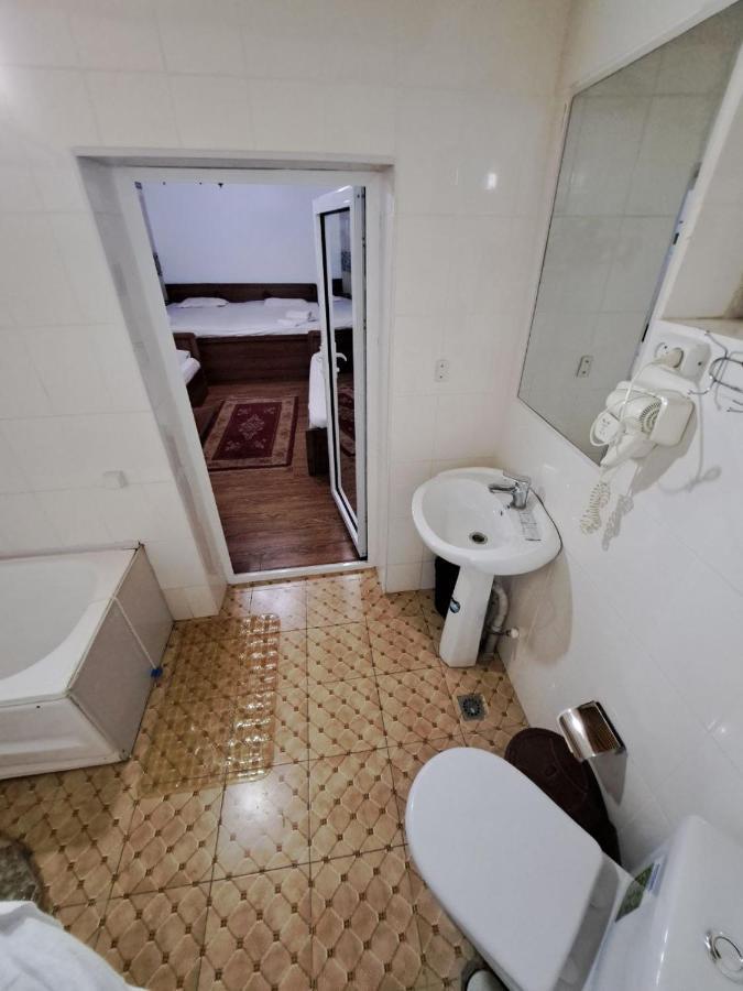 Ohun Caravan Sarai XIX Buhara Dış mekan fotoğraf